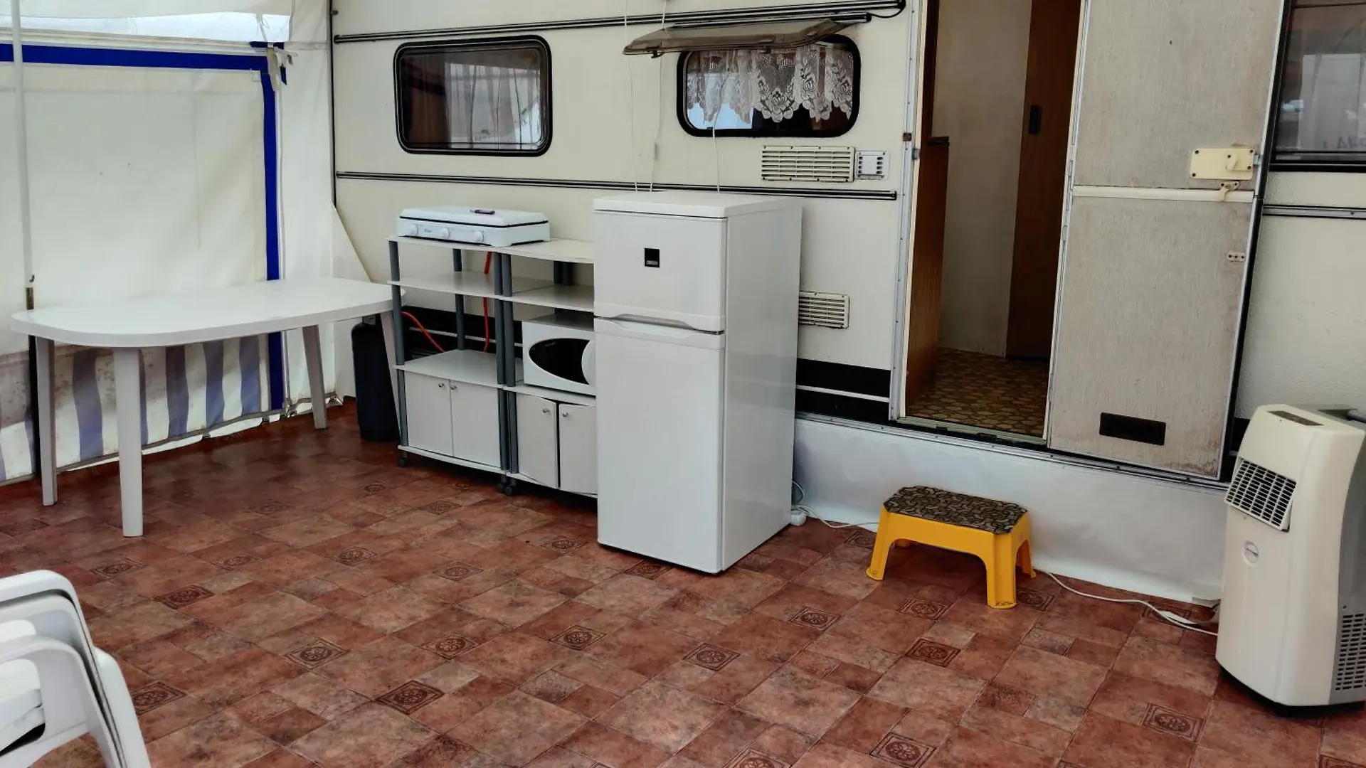 Campsite Mareblu Caravans Hotel Lido di Spina